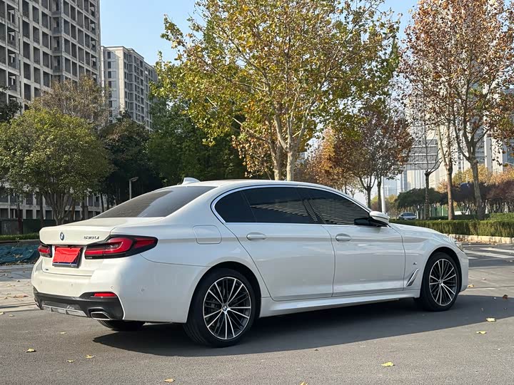 Фото 7 - BMW 5 Series