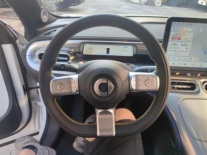 Фото 11 - Smart #1