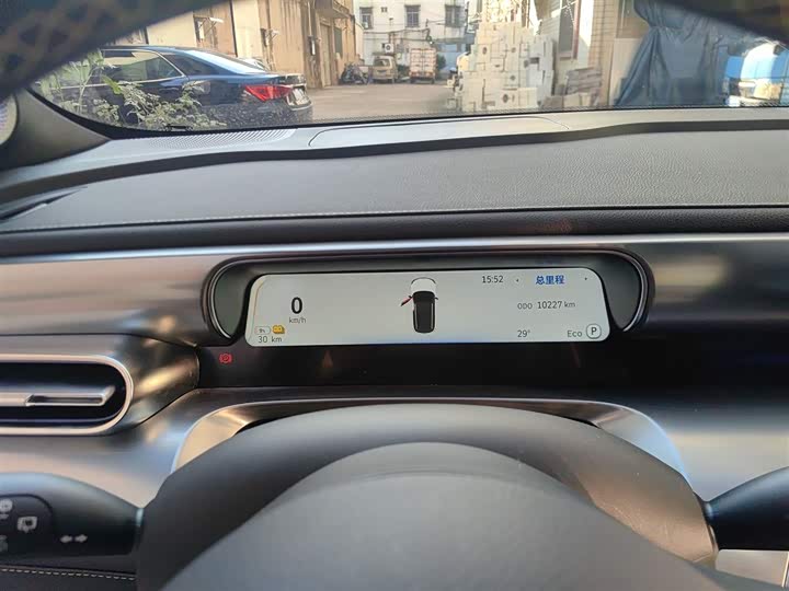 Фото 12 - Smart #1