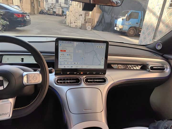 Фото 13 - Smart #1