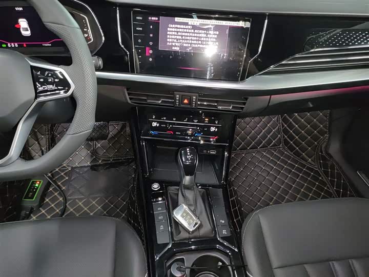 Фото 13 - Volkswagen Passat