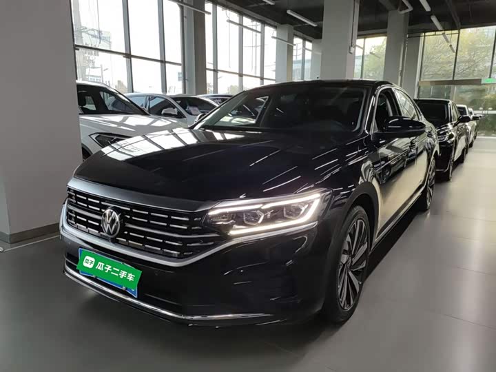 Фото 2 - Volkswagen Passat