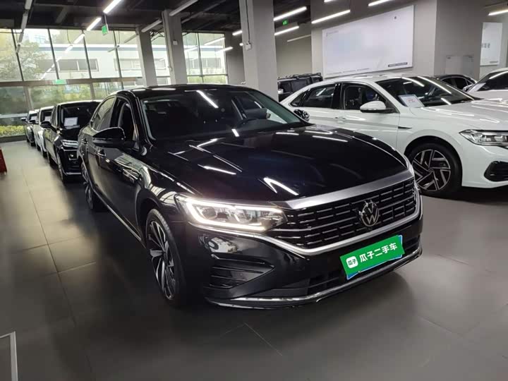 Фото 4 - Volkswagen Passat