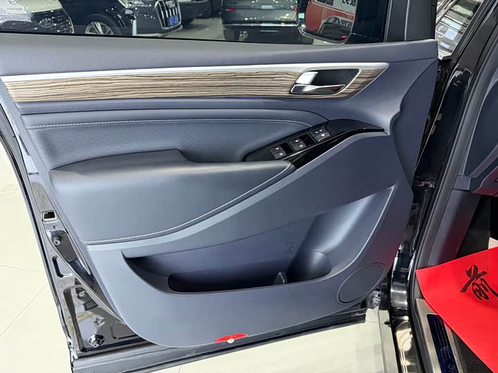 Фото 10 - GAC Trumpchi M8