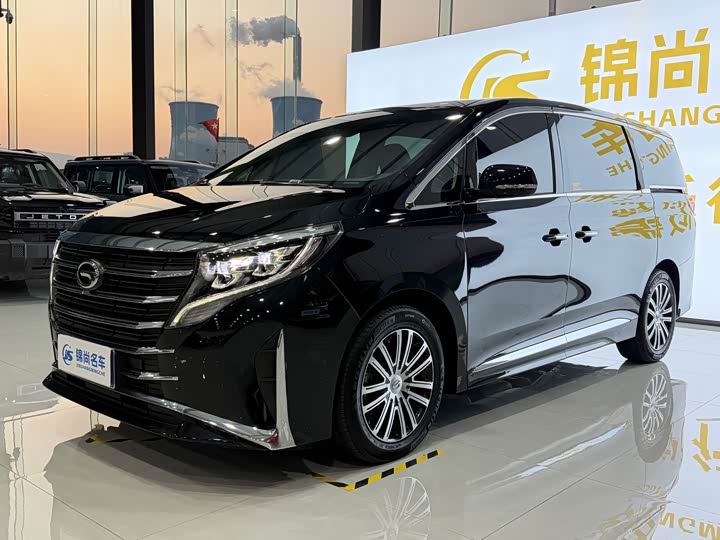 Фото 2 - GAC Trumpchi M8