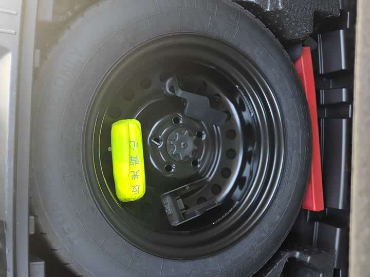 Фото 13 - BYD Song Plus