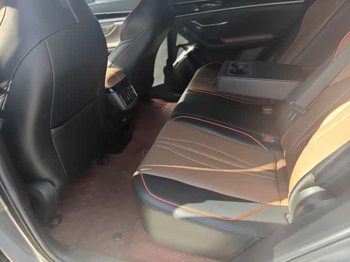 Фото 6 - BYD Song Plus