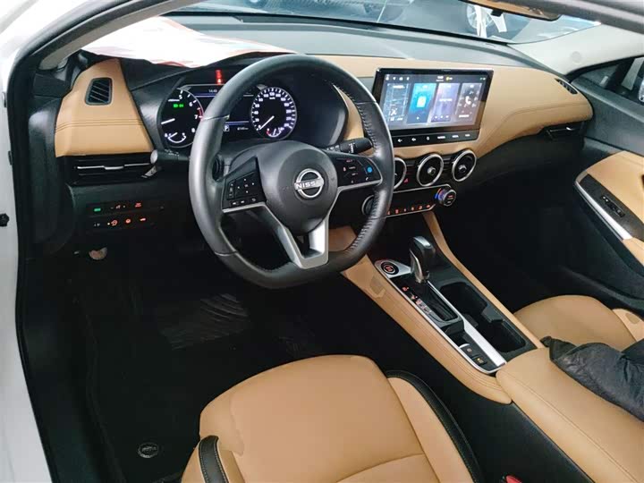 Фото 10 - Nissan Sylphy