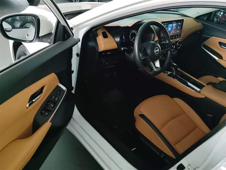 Фото 16 - Nissan Sylphy