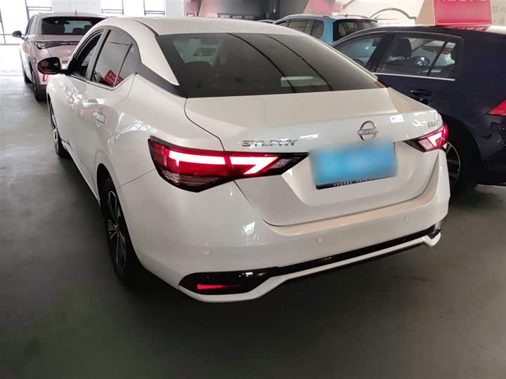 Фото 5 - Nissan Sylphy