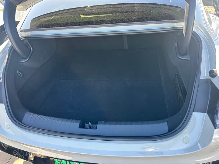 Фото 15 - Xiaomi SU7