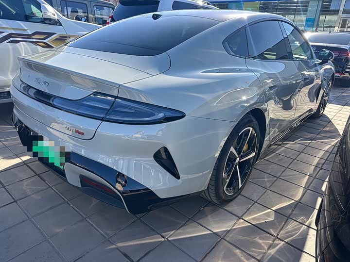 Фото 25 - Xiaomi SU7