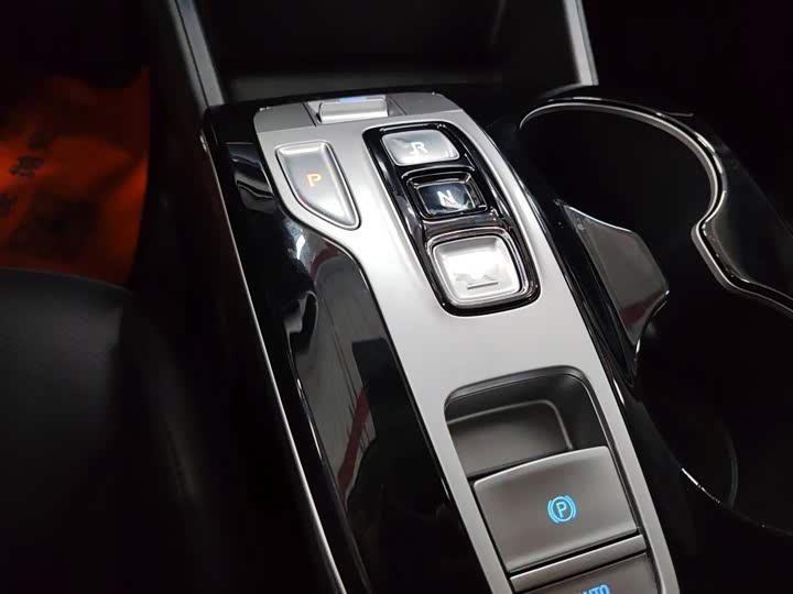 Фото 14 - Hyundai Tucson L