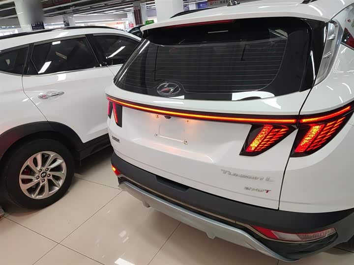 Фото 6 - Hyundai Tucson L
