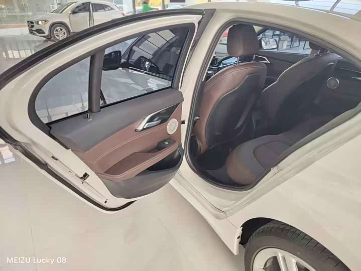 Фото 10 - BMW 1 Series