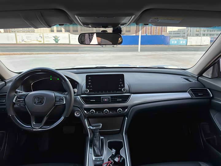 Фото 6 - Honda Accord