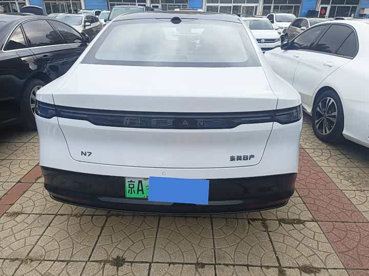 Фото 5 - Nissan N7