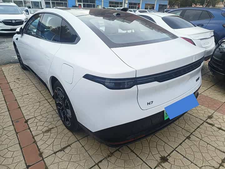 Фото 6 - Nissan N7