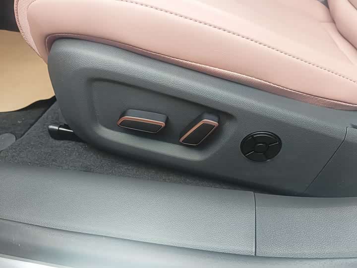 Фото 8 - Nissan N7