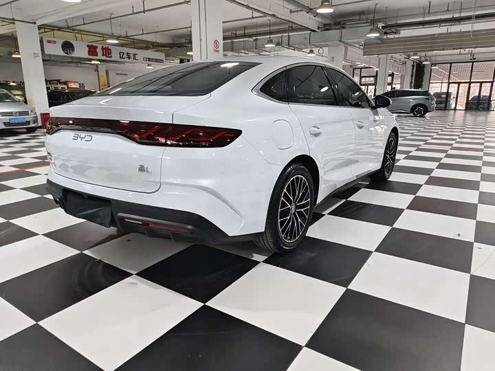 Фото 4 - BYD Qin L