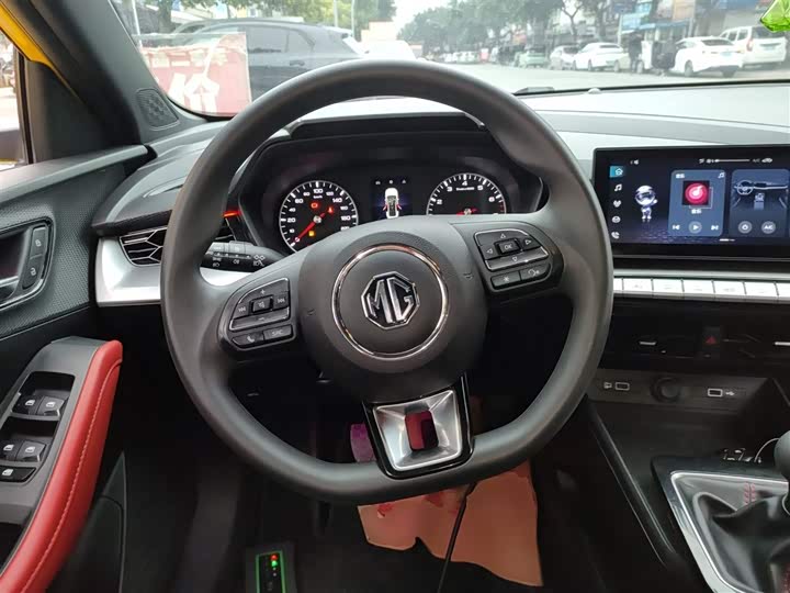 Фото 11 - MG Motor 5