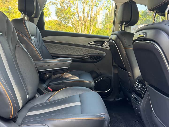 Фото 12 - Dongfeng Forthing Yacht