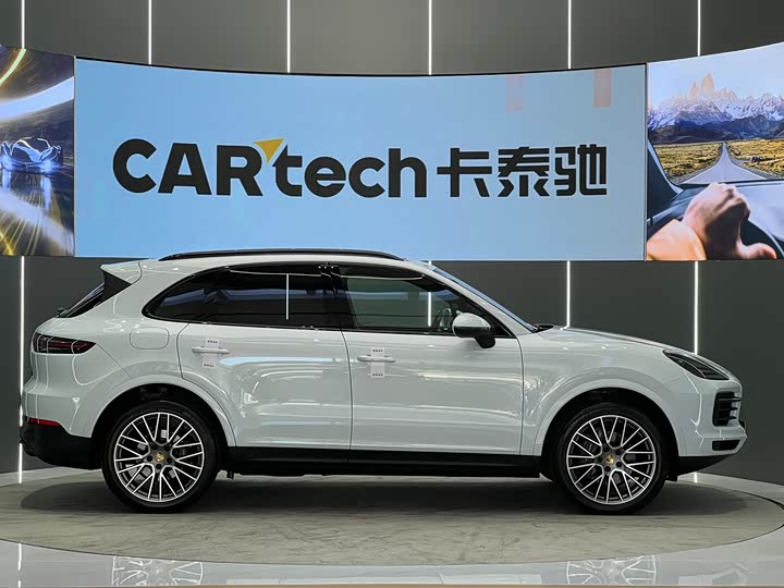 Фото 20 - Porsche Cayenne