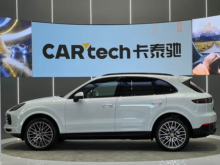 Фото 21 - Porsche Cayenne