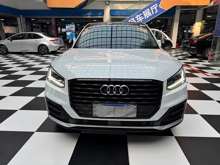 Фото 2 - Audi Q2L