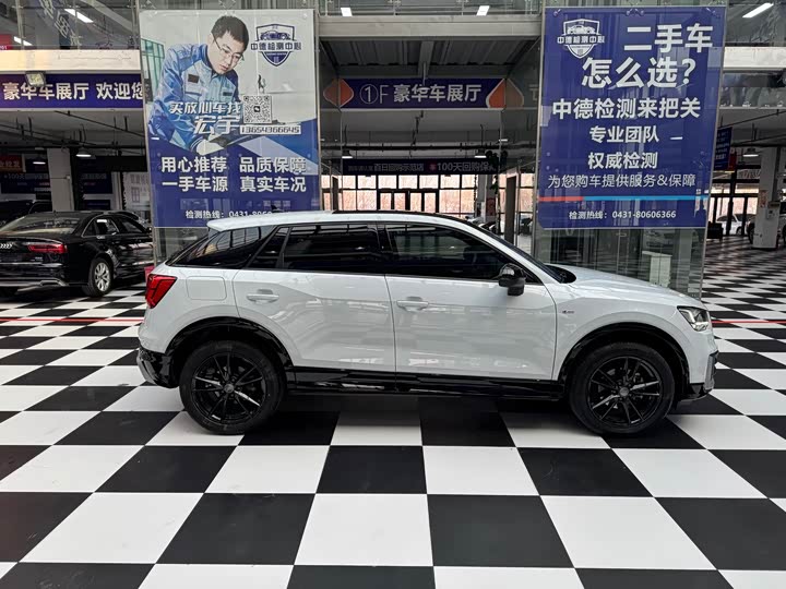 Фото 6 - Audi Q2L