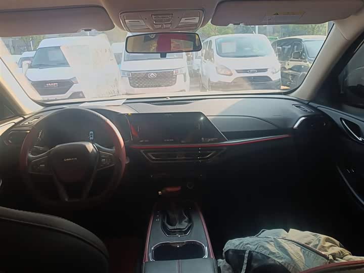 Фото 10 - Changan Oshan X5