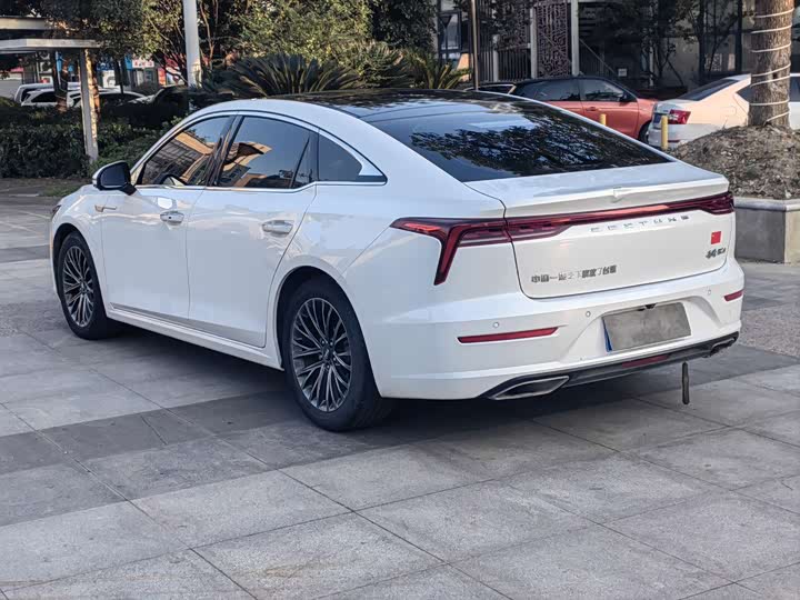 Фото 5 - Bestune B70