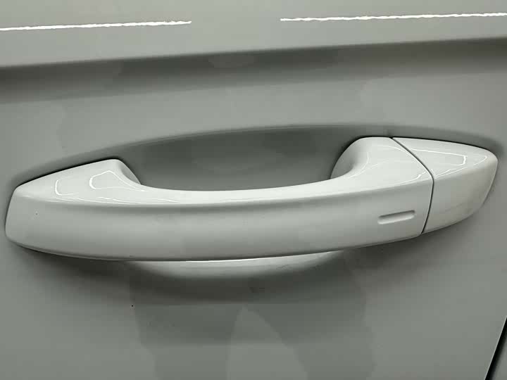 Фото 10 - Volkswagen T-Roc