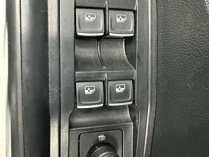 Фото 11 - Volkswagen T-Roc