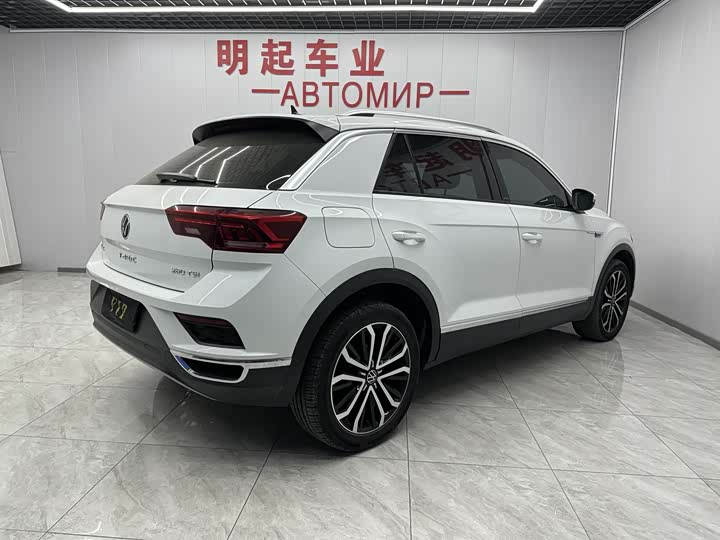 Фото 7 - Volkswagen T-Roc