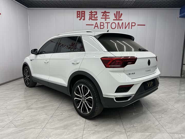 Фото 8 - Volkswagen T-Roc