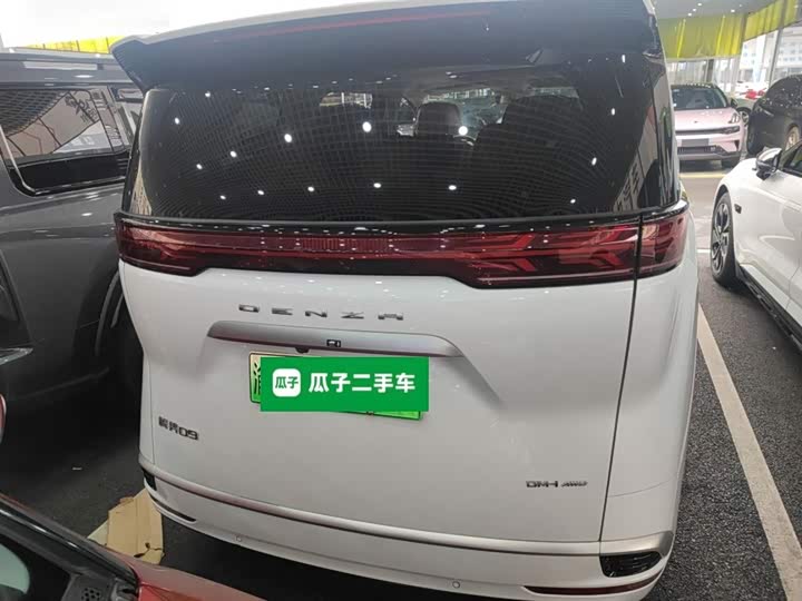 Фото 6 - Denza D9