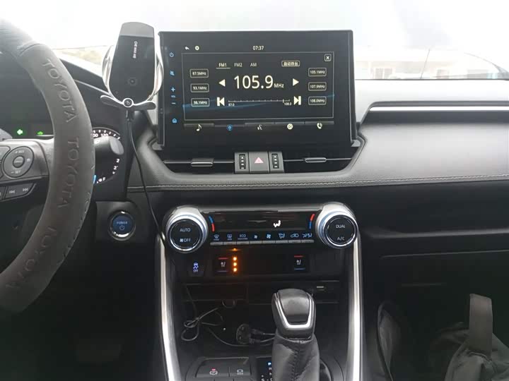 Фото 13 - Toyota Wildlander