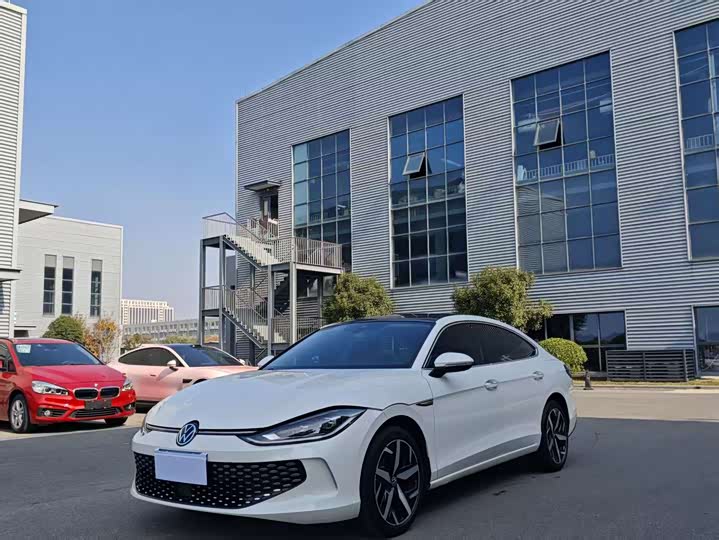 Фото 1 - Volkswagen Lamando L