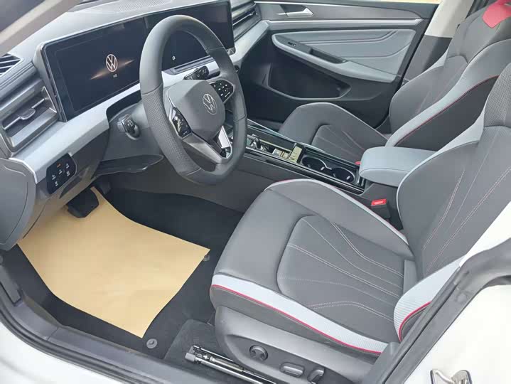 Фото 10 - Volkswagen Lamando L