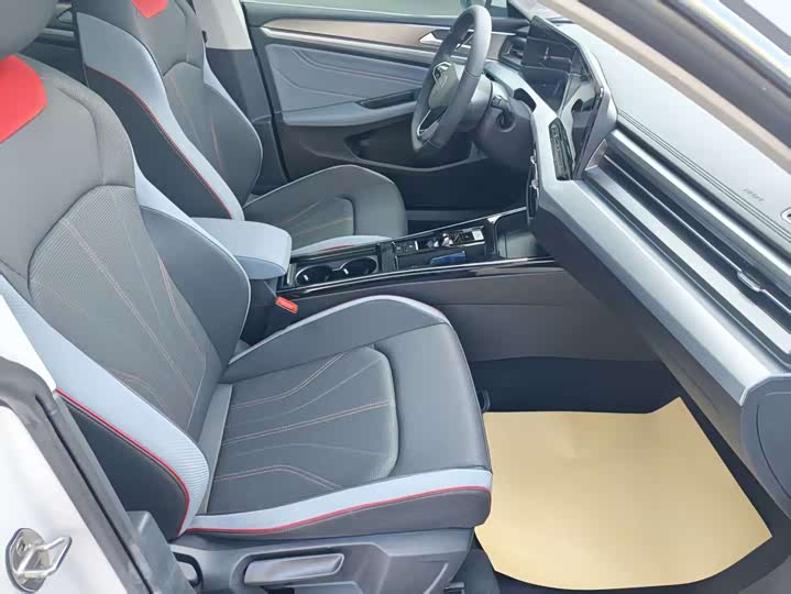 Фото 7 - Volkswagen Lamando L