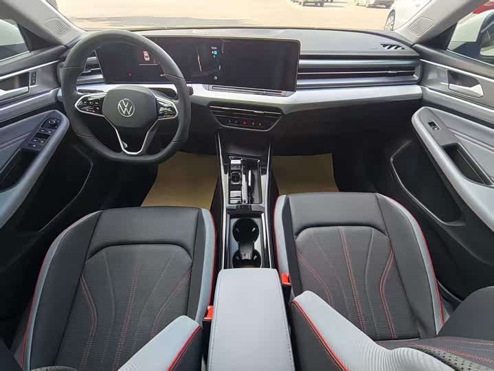 Фото 9 - Volkswagen Lamando L