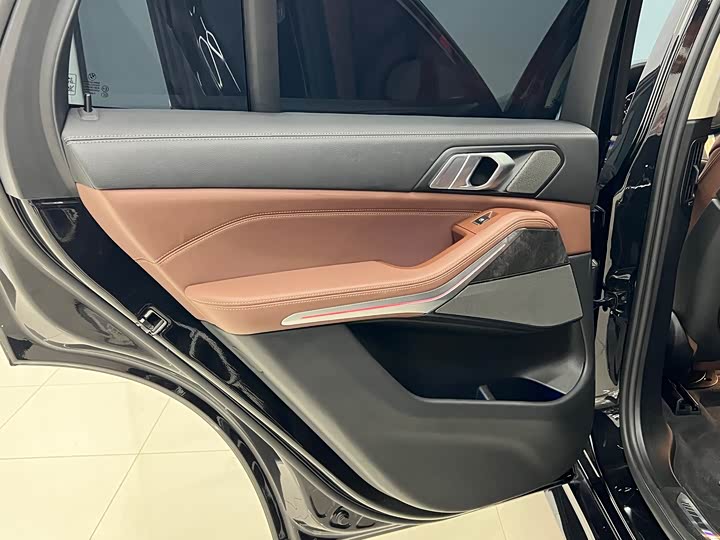 Фото 10 - BMW X5