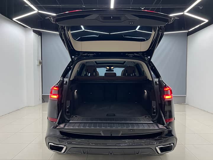 Фото 20 - BMW X5