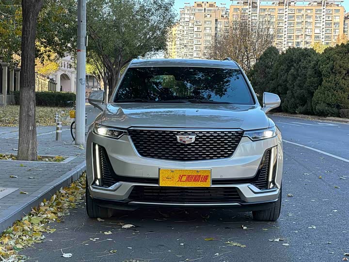 Фото 2 - Cadillac XT6