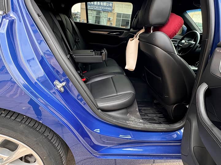 Фото 12 - Cadillac CT5