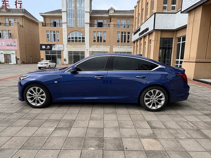 Фото 2 - Cadillac CT5