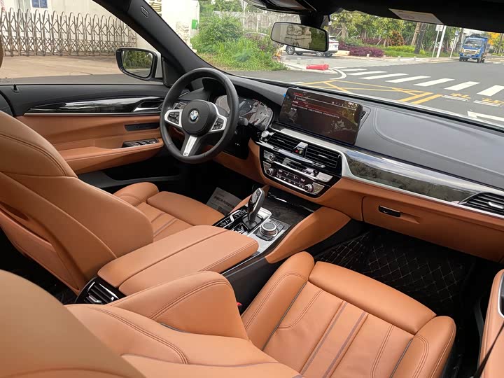 Фото 12 - BMW 6 Series GT