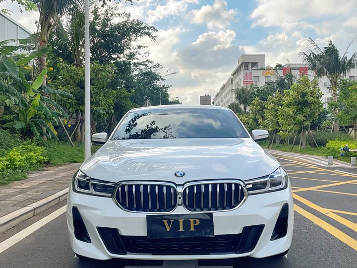 Фото 2 - BMW 6 Series GT