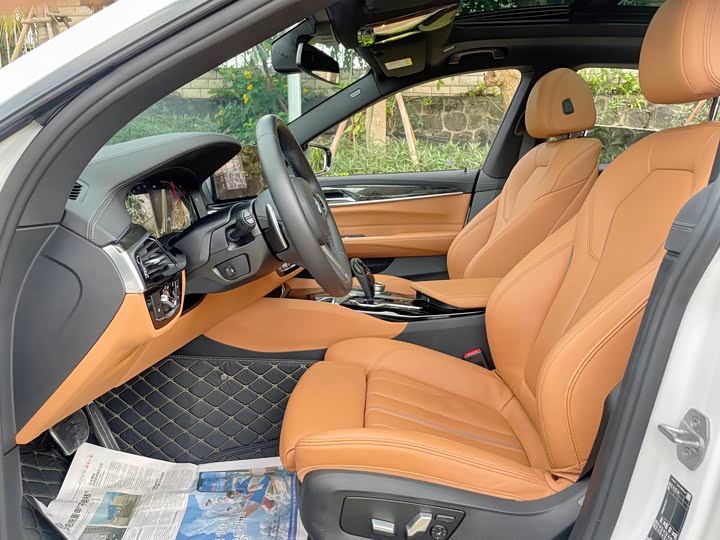 Фото 4 - BMW 6 Series GT